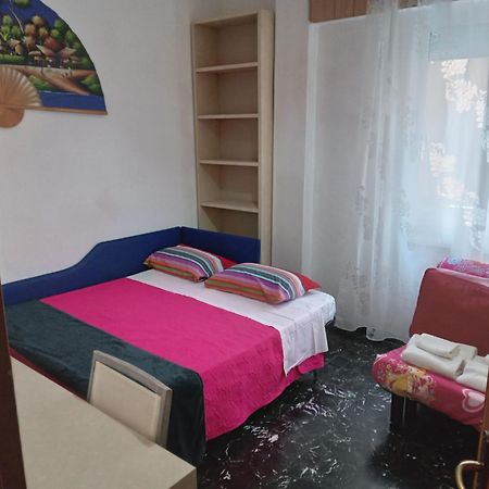 Homebetty Vado Ligure Εξωτερικό φωτογραφία